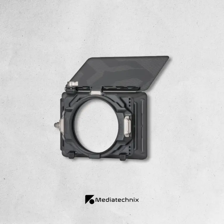 Tilta Mirage Matte Box mieten – Leichte & modulare Matte Box für Filmproduktionen in Frankfurt | Mediatechnix Rental Die Tilta Mirage Matte Box ist eine kompakte & vielseitige Matte Box, ideal für professionelle Filmproduktionen, Werbefilme & Dokumentationen. Mit leichtem Carbon-Design, 95mm Standarddurchmesser & stapelbaren 4x5.65" Filtereinsätzen ermöglicht sie eine präzise Lichtkontrolle & kreatives Filtern. Perfekt für Cine-Objektive, spiegellose Kameras & Gimbal-Setups. Jetzt in Frankfurt mieten! 🎥🚀